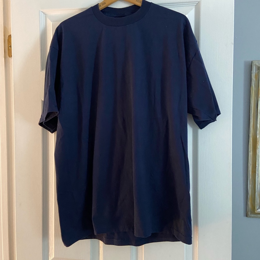 Jerzees brand XL men’s navy blue Tshirt